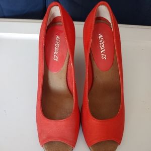 Aerosoles red wedge